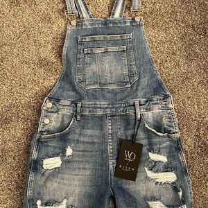 Wild Oak demim short bib overalls
